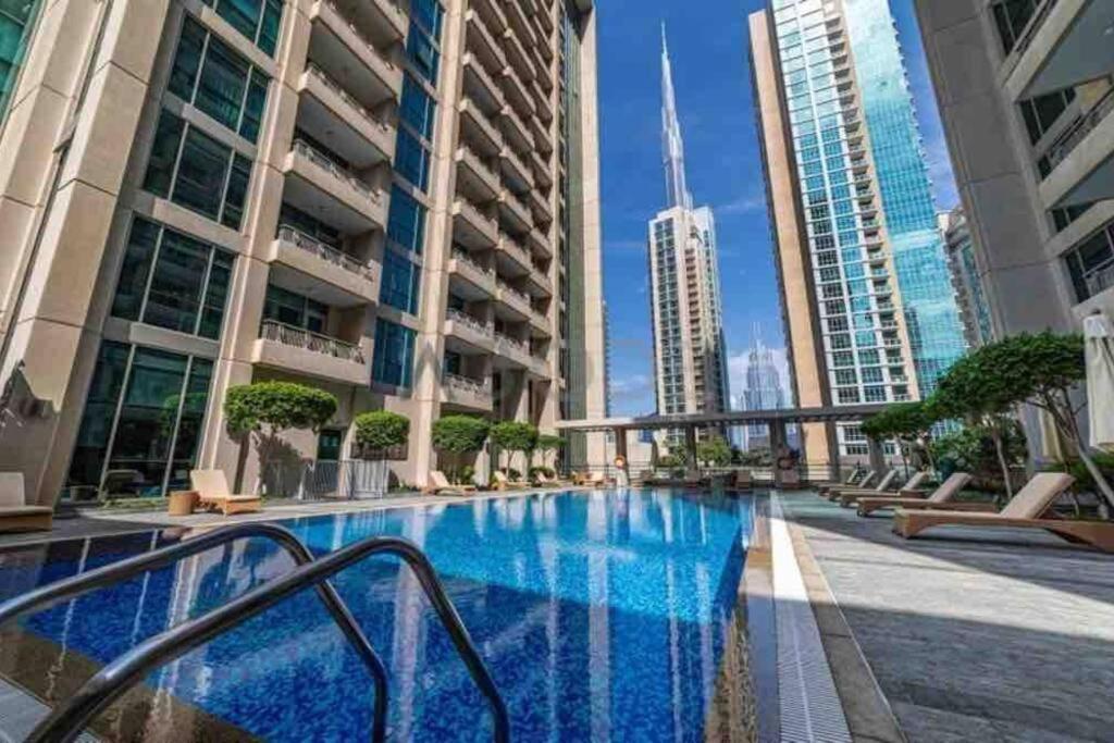 Condo At Heart Of Downtown Next To Burj Khalifa 迪拜 外观 照片