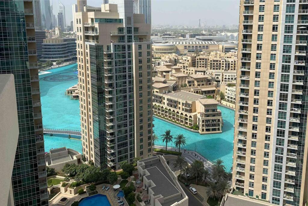 Condo At Heart Of Downtown Next To Burj Khalifa 迪拜 外观 照片